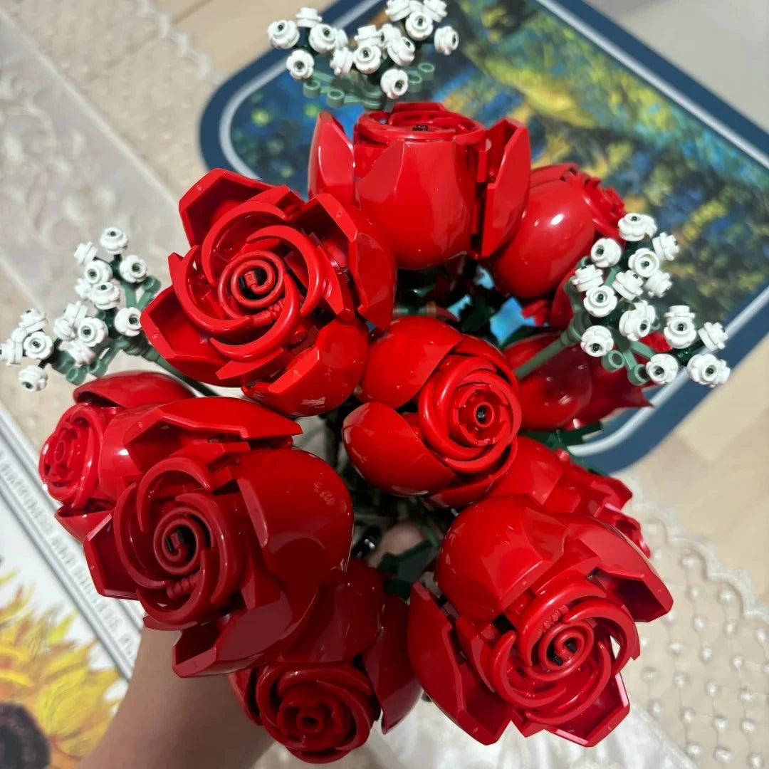 Bloom A Bouquet of Roses Building Blocks Sets Compatible with Legoed Particles Suitable for Christmas Gifts 822pcs