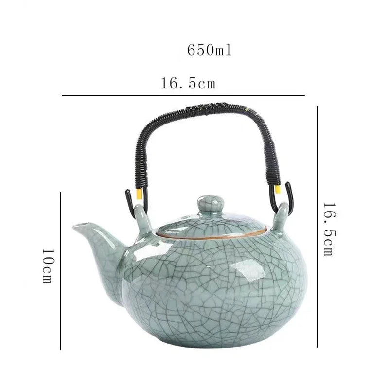Vintage Chinese Style Teapot With Lifting Beam 650ml Mug for Tea Kettle Puer Cup Set Teaware Pot Teapots Service Clay