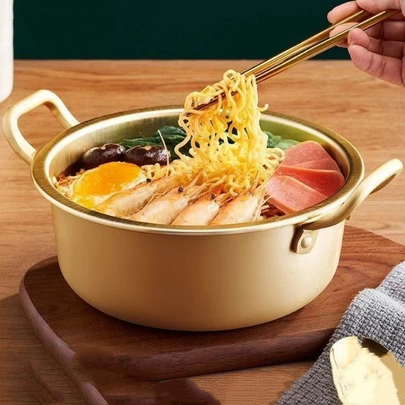 Vintage Brass Pot,Thickened Food Pot Cooking Utensil Simmering and Pasta Stewing,With lid Luster Polishing Texture Handheld Pot