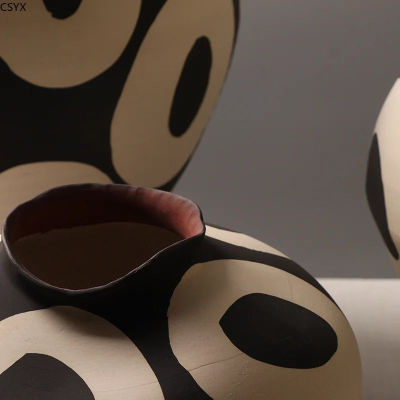 Ceramic Vase Hand-drawn Geometric Circles Flower Vase Flower Arrangement Accessories Porcelain Pot Home Decoration