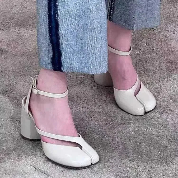 Summer Tabi Cross Strap Sandals Ankle Strap Thick High Heels Split Toe Sandals Women Pumps Slingbacks Female Chunky Casual Shoes