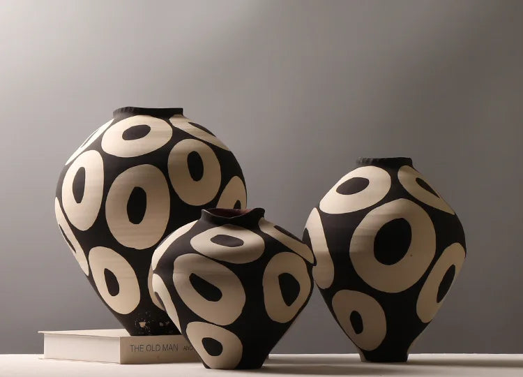 Ceramic Vase Hand-drawn Geometric Circles Flower Vase Flower Arrangement Accessories Porcelain Pot Home Decoration