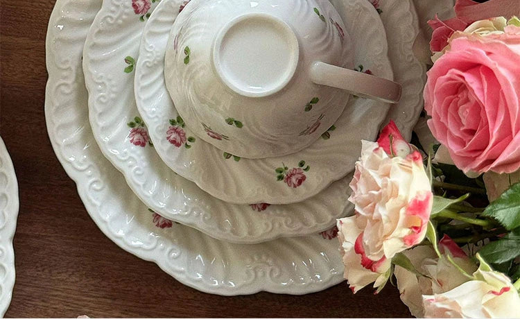 Ceramic Plate Set Coffee Cup Saucer Beautiful Tableware Vintage Rose Dessert Plate Dinner Dishes Gift Tea Cup Kitchen Supplies