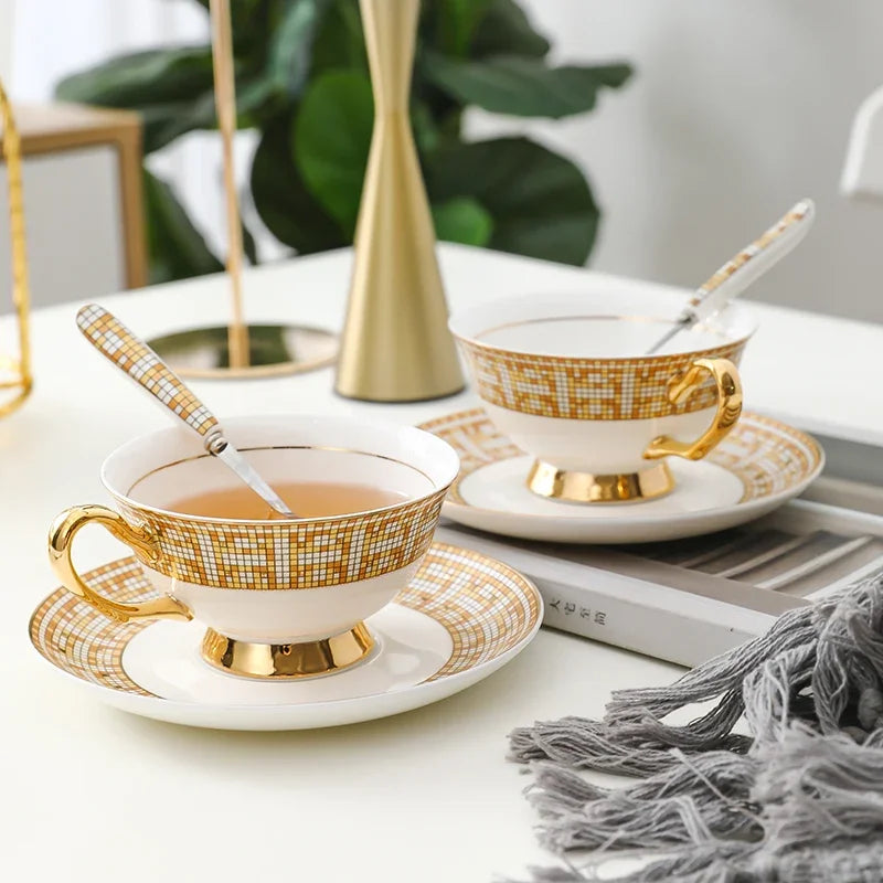 Ceramic Flower Teacup Vintage Luxury Coffee Cups GoldPlated Tea Set Combination Royal Afternoon Tea Set Kitchen Tableware Gift