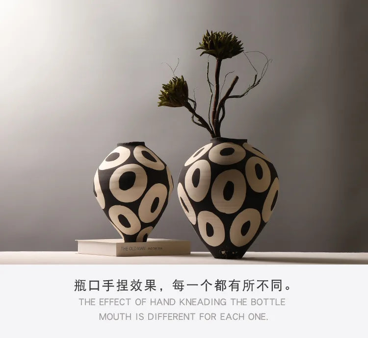 Ceramic Vase Hand-drawn Geometric Circles Flower Vase Flower Arrangement Accessories Porcelain Pot Home Decoration