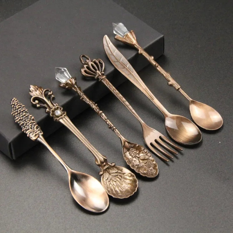 6Pcs/Set Vintage European Palace Tableware Set Fruit Cake Fork Coffee Spoon Kitchen Accessories