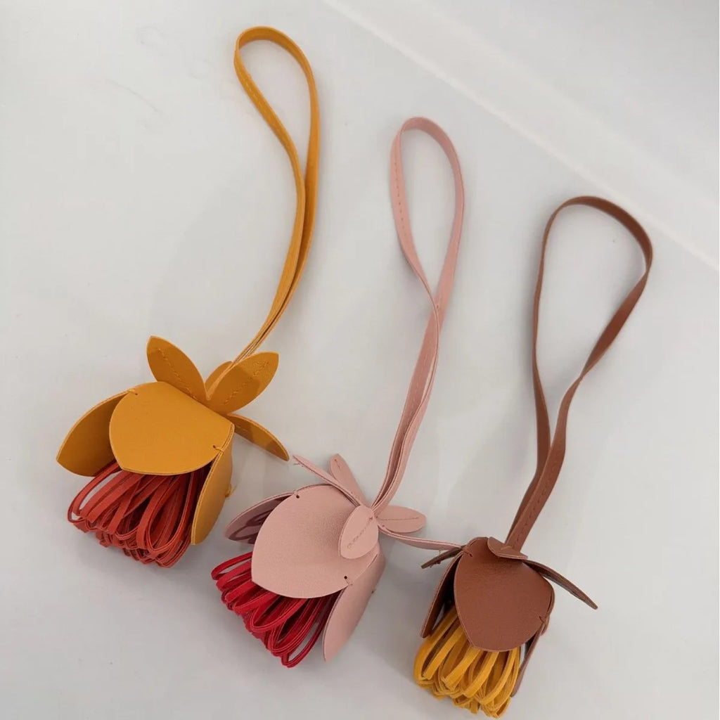 Bag Charm Flower Ball Pendant Luxury Fashion PU Leather Flower Car Pendant Decoration Bag Accessories