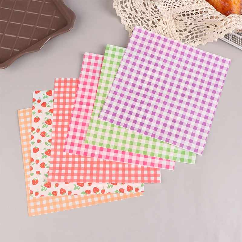 100Pcs 18cm Food Waxed Paper Oil-Proof Wax Paper Bread Sandwich Burger Fries Macarons Packaging Kitchen Baking Tool Decor Paper