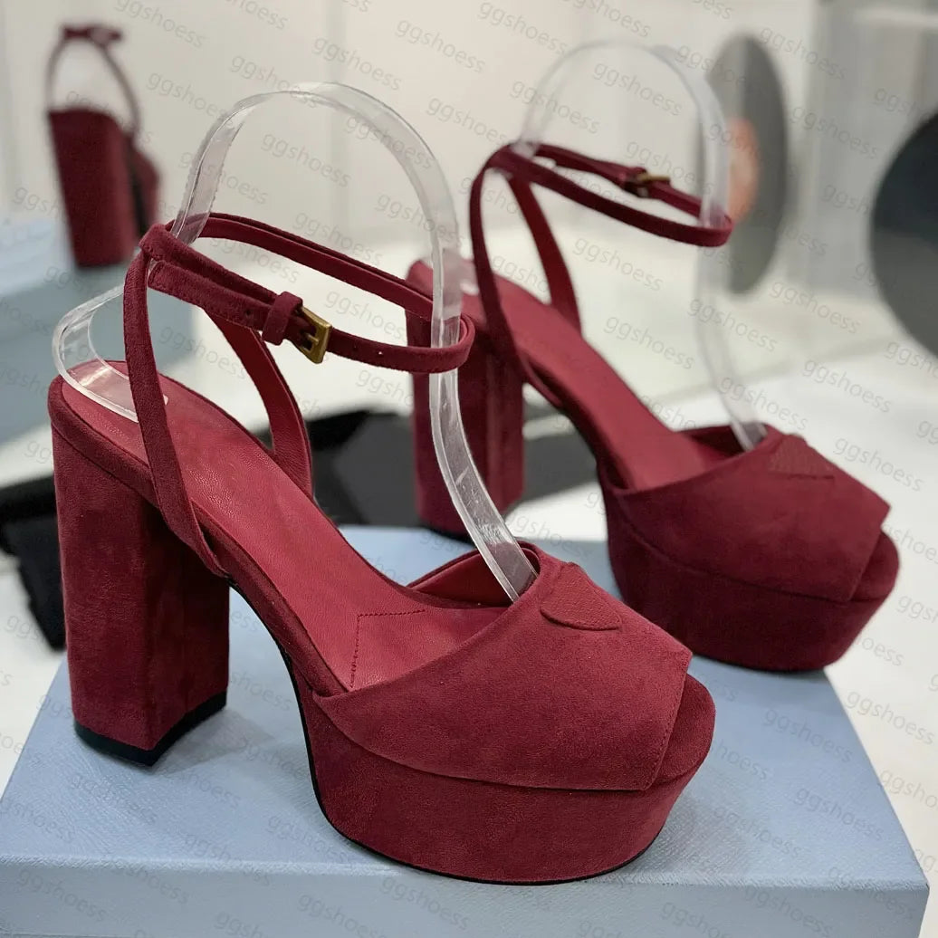 Top Quality Suede Platform Sandals Womens Leather High Heels Luxury Designer Shoes Casual Suede Ankle Strap Buckle Thick Heel Sa