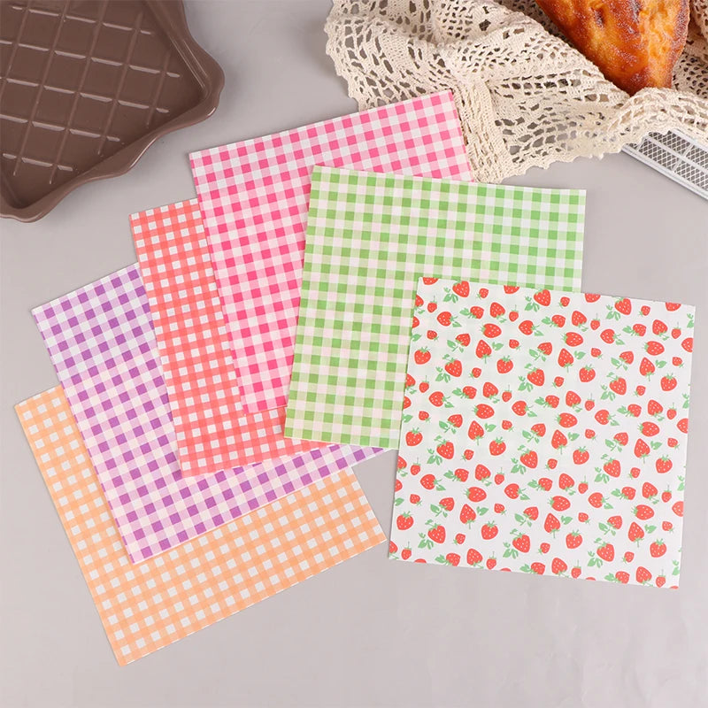 100Pcs 18cm Food Waxed Paper Oil-Proof Wax Paper Bread Sandwich Burger Fries Macarons Packaging Kitchen Baking Tool Decor Paper
