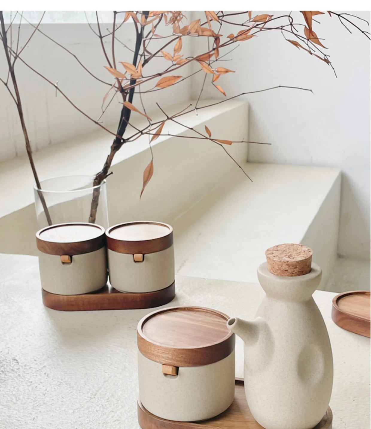Vintage Ceramic Seasoning Jar Japanese Style Home Kitchen Salt Chili Sugar Jar Oil Pot Wooden Lid Spice Kitchen Utensils Modern